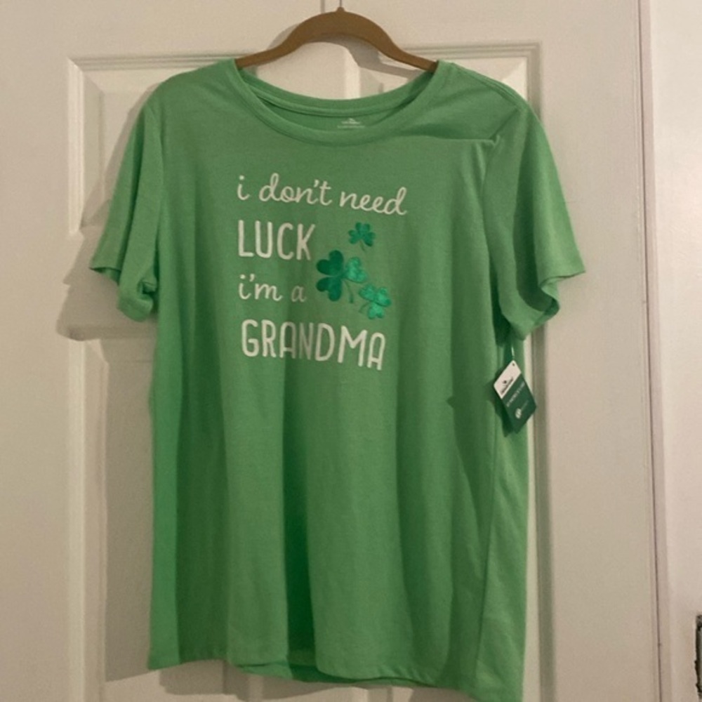 Celebrate graphic t-shirt